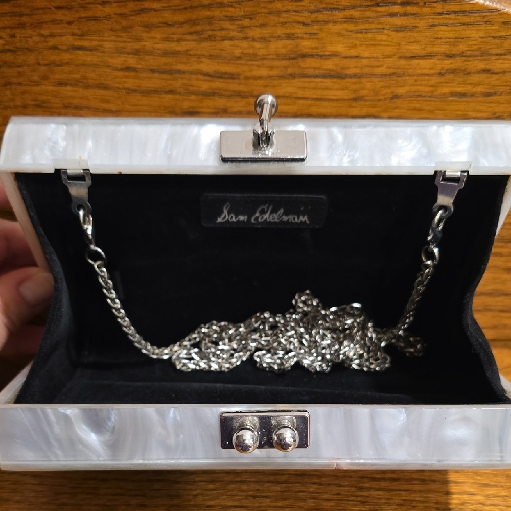 Sam Edelman White Floral Acrylic Clutch - Picture 8 of 14